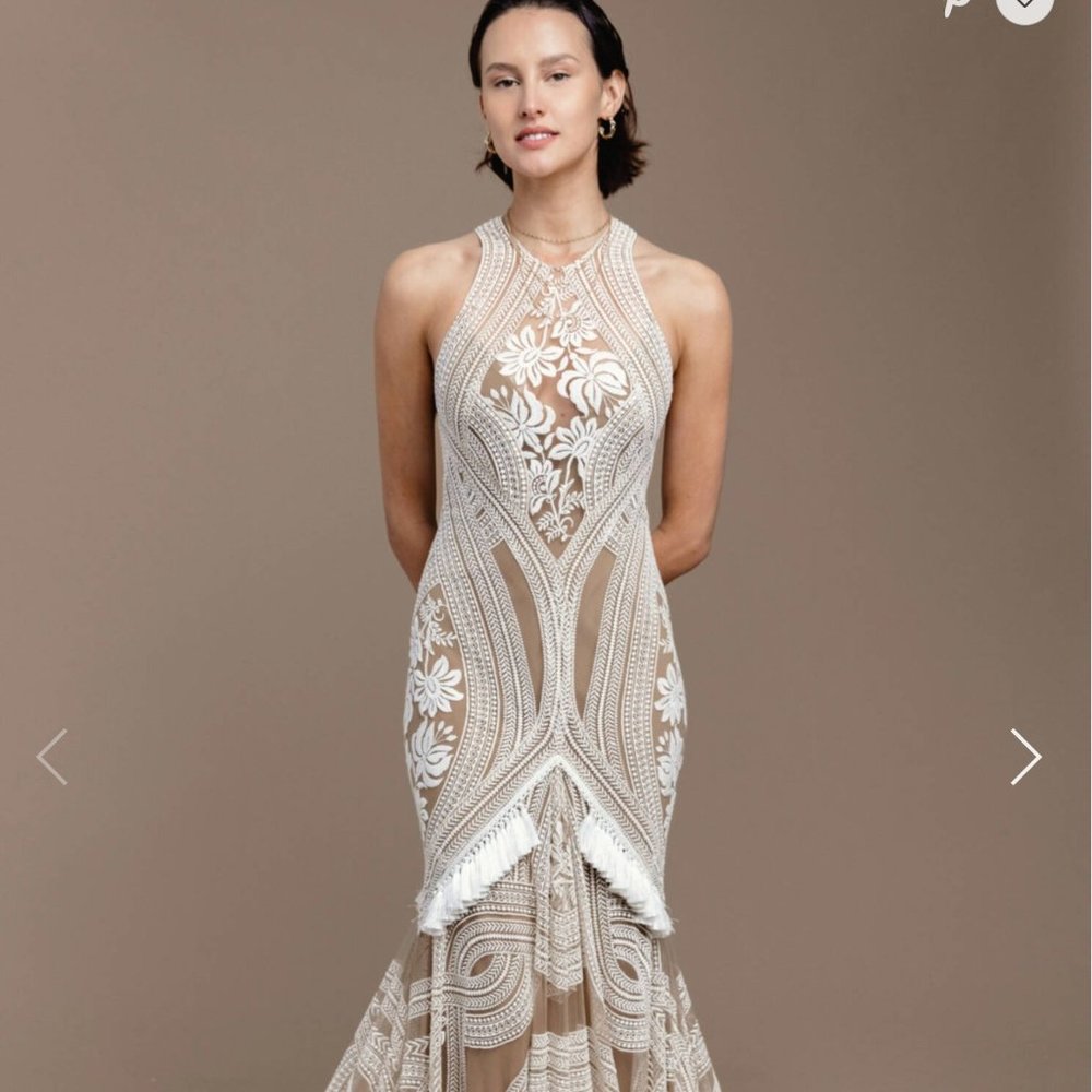 Rue De Seine East Gown